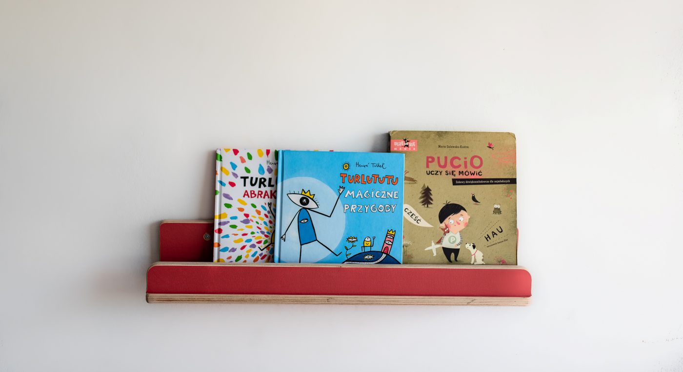 Półka KUBI.BUUK na książki dla dzieci